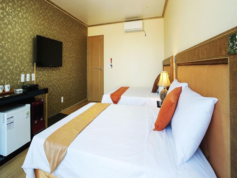 Pearly Hotel Jeju Bagian luar foto