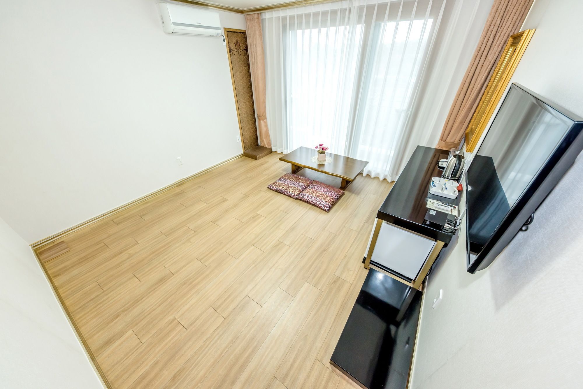 Pearly Hotel Jeju Bagian luar foto